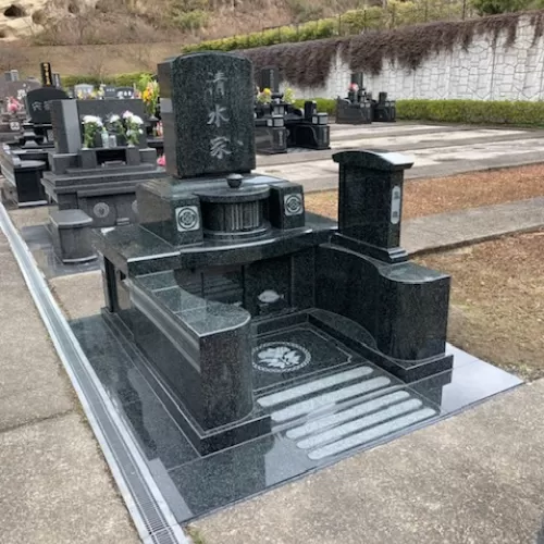 もみじ霊園デザイン墓完成のサムネイル